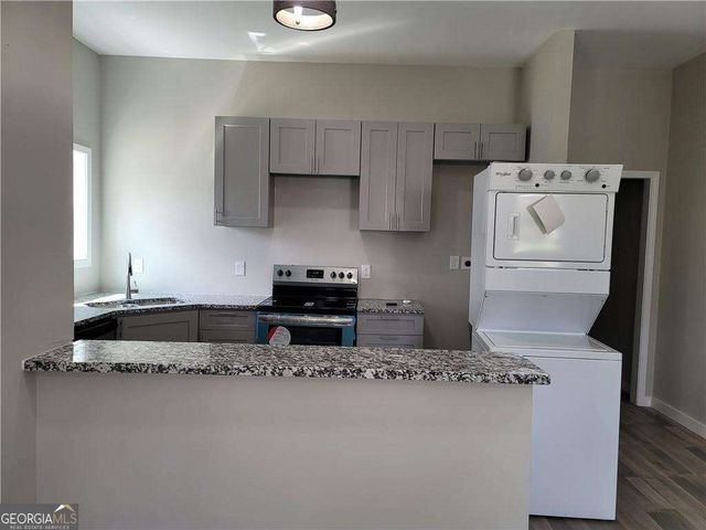 530 James P Brawley Drive, Atlanta, GA 30318