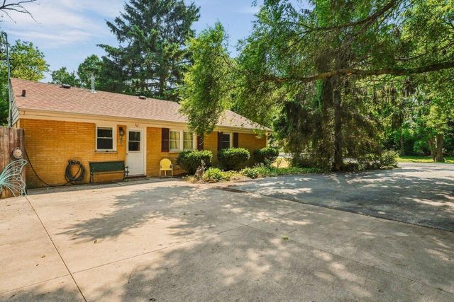 2714 Sunrise ROAD, Racine, WI 53402