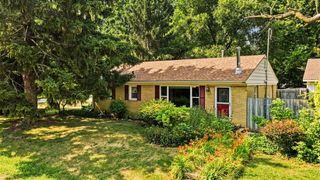 2714 Sunrise ROAD, Racine, WI 53402