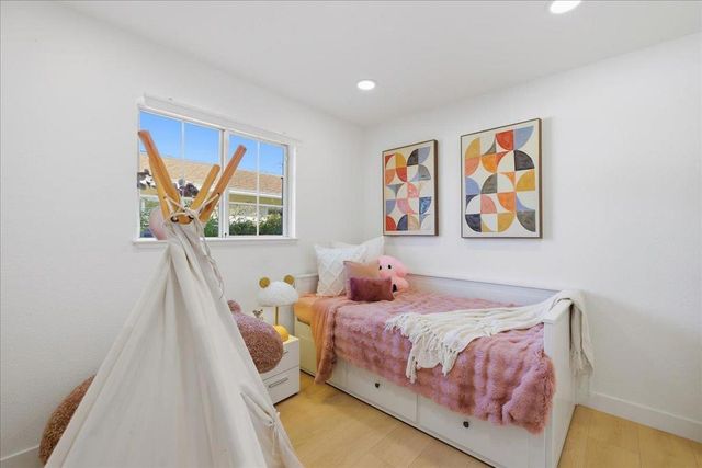 992 Hibiscus Lane, San Jose, CA 95117