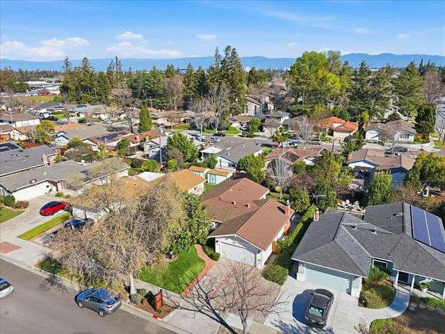 992 Hibiscus Lane, San Jose, CA 95117