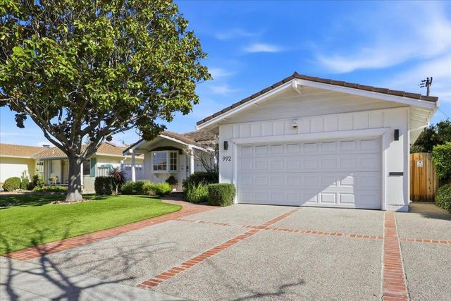 992 Hibiscus Lane, San Jose, CA 95117
