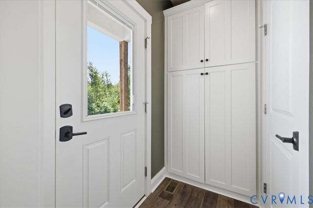 3515 Kool Ln, Powhatan, VA 23139