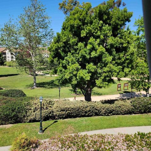 4050 Porte de Palmas 26, San Diego, CA 92122