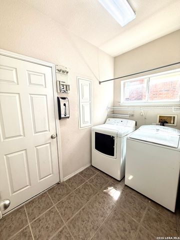 8139 Rockwell Vista, San Antonio, TX 78249