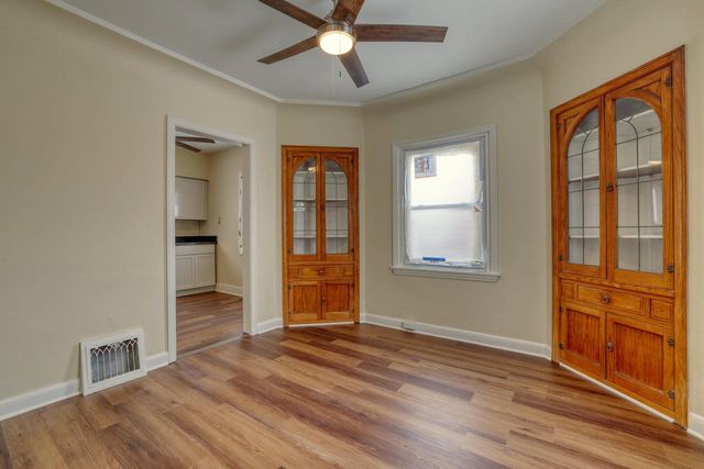 1315 W Keefe AVENUE, Milwaukee, WI 53206