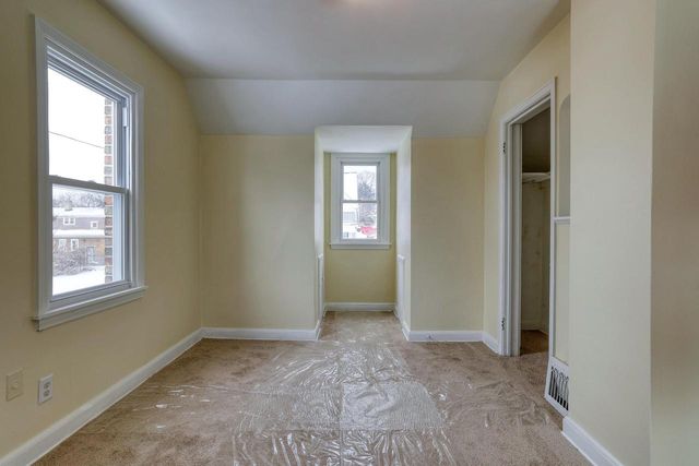 1315 W Keefe AVENUE, Milwaukee, WI 53206