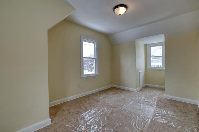 1315 W Keefe AVENUE, Milwaukee, WI 53206