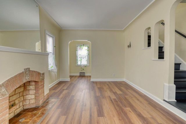 1315 W Keefe AVENUE, Milwaukee, WI 53206