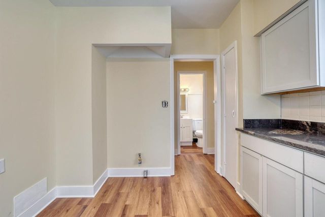 1315 W Keefe AVENUE, Milwaukee, WI 53206