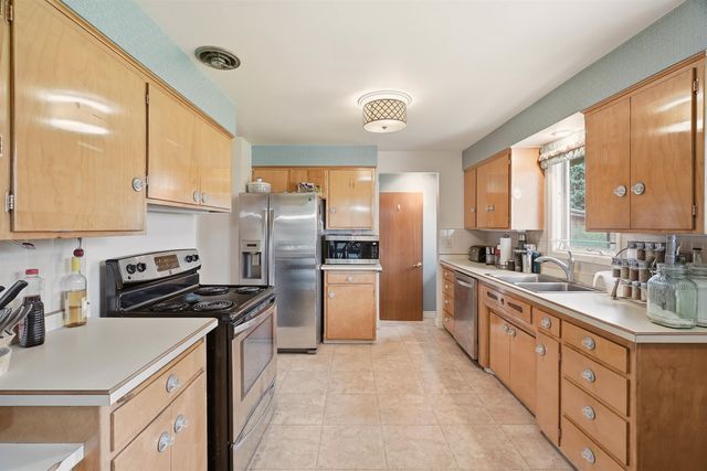 10523 E Springfield Ave Ave, Spokane Valley, WA 99206