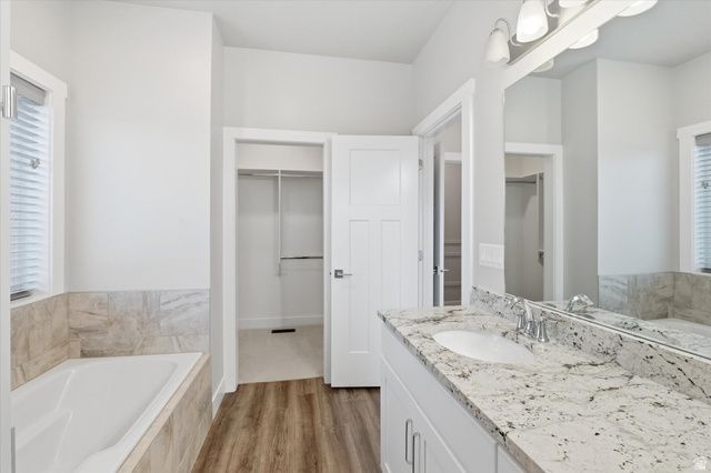 125 N PINION PL, Hyde Park, UT 84318