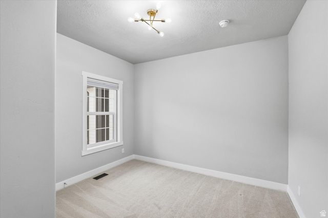 125 N PINION PL, Hyde Park, UT 84318