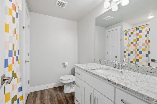 125 N PINION PL, Hyde Park, UT 84318