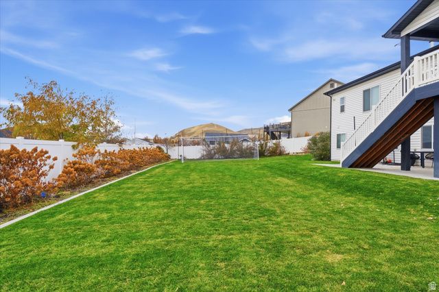 125 N PINION PL, Hyde Park, UT 84318