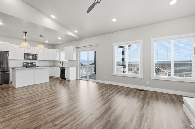 125 N PINION PL, Hyde Park, UT 84318