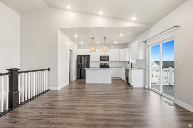 125 N PINION PL, Hyde Park, UT 84318