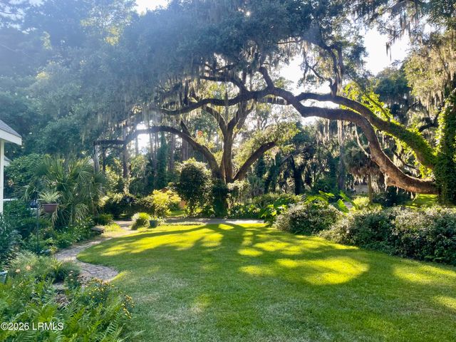 1 Inwood Plantation Drive, Beaufort, SC 29906