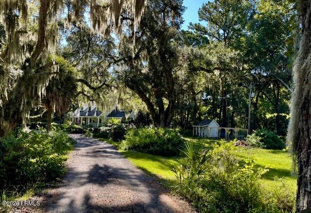 1 Inwood Plantation Drive, Beaufort, SC 29906