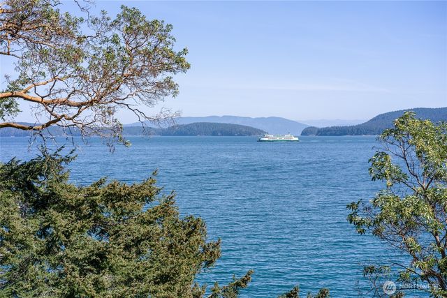208 Tide's End Road, Lopez Island, WA 98261