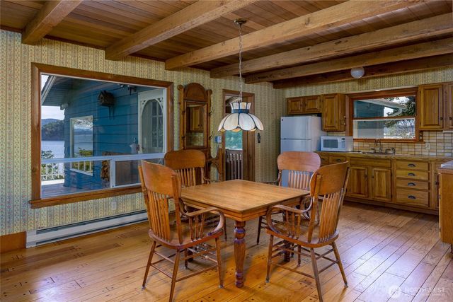 208 Tide's End Road, Lopez Island, WA 98261