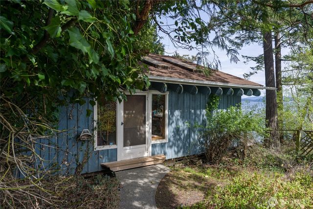 208 Tide's End Road, Lopez Island, WA 98261