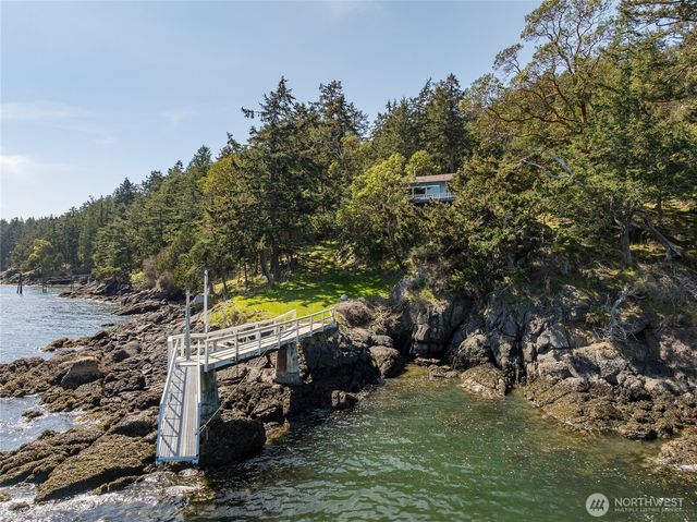 208 Tide's End Road, Lopez Island, WA 98261