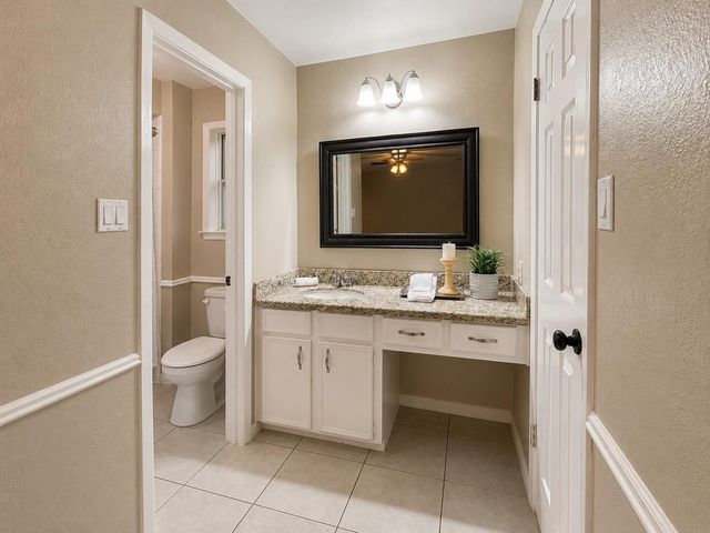 5107 Longshadow Drive, Dickinson, TX 77539