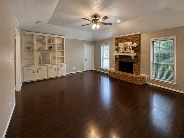 5107 Longshadow Drive, Dickinson, TX 77539