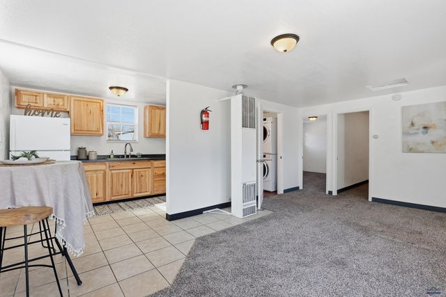 809 WILLSIE AVE, Rapid City, SD 57701