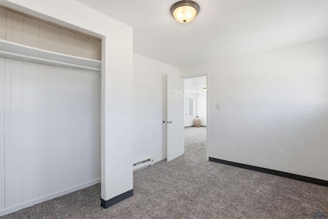 809 WILLSIE AVE, Rapid City, SD 57701