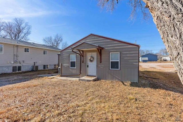 809 WILLSIE AVE, Rapid City, SD 57701