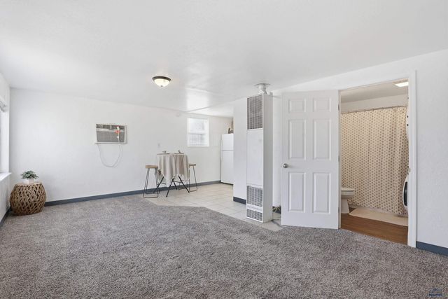 809 WILLSIE AVE, Rapid City, SD 57701