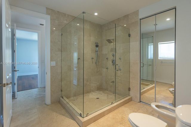 425 N Shore Dr, Miami Beach, FL 33141