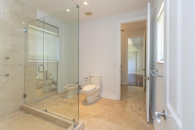 425 N Shore Dr, Miami Beach, FL 33141