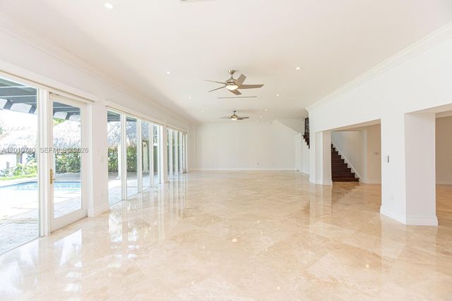 425 N Shore Dr, Miami Beach, FL 33141