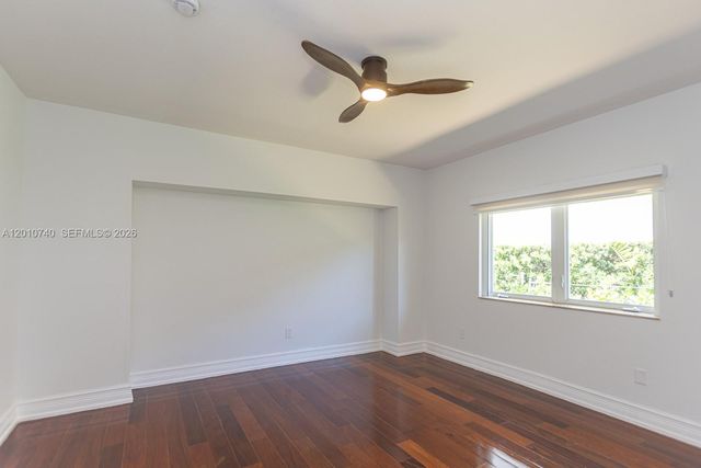 425 N Shore Dr, Miami Beach, FL 33141