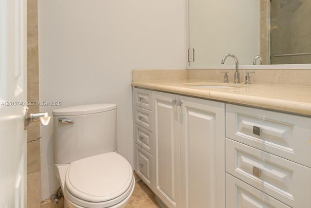 425 N Shore Dr, Miami Beach, FL 33141