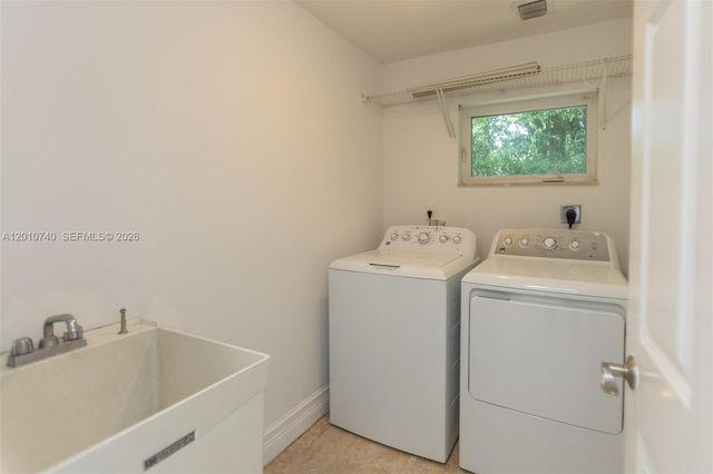 425 N Shore Dr, Miami Beach, FL 33141