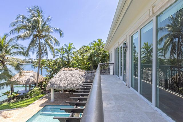 425 N Shore Dr, Miami Beach, FL 33141