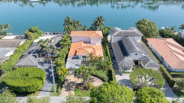 425 N Shore Dr, Miami Beach, FL 33141