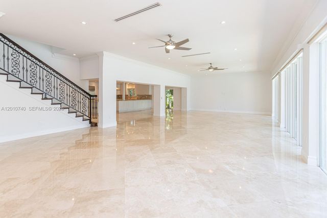425 N Shore Dr, Miami Beach, FL 33141