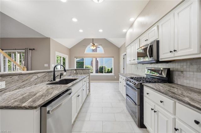 616 Country Club BLVD, Chesapeake, VA 23322