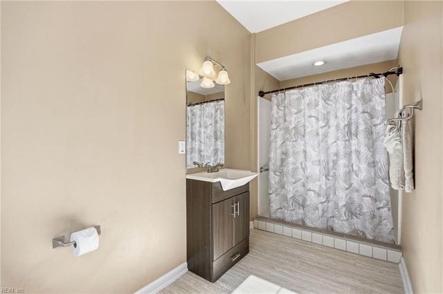 616 Country Club BLVD, Chesapeake, VA 23322