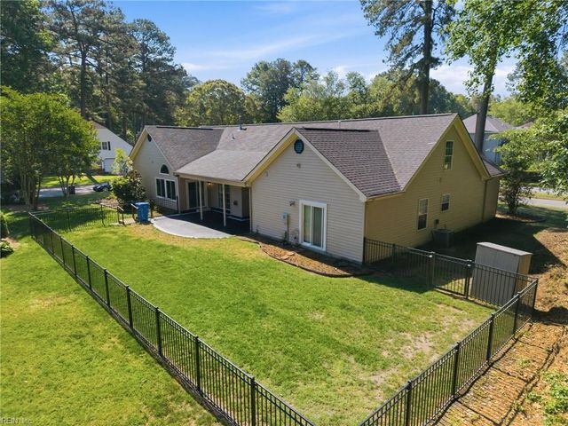 616 Country Club BLVD, Chesapeake, VA 23322