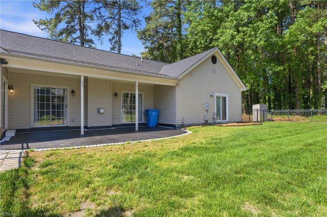 616 Country Club BLVD, Chesapeake, VA 23322