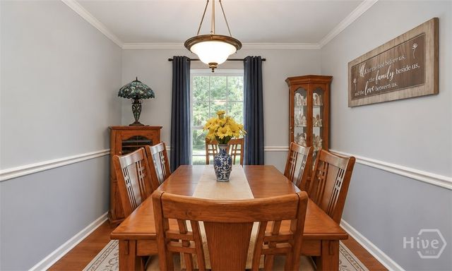 31 S Lake Drive, Savannah, GA 31410