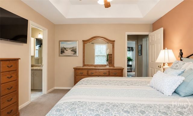 31 S Lake Drive, Savannah, GA 31410