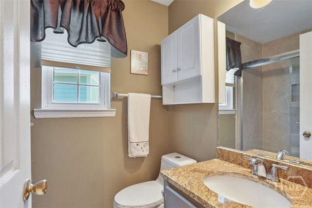 31 S Lake Drive, Savannah, GA 31410