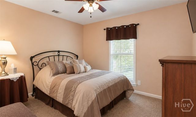 31 S Lake Drive, Savannah, GA 31410